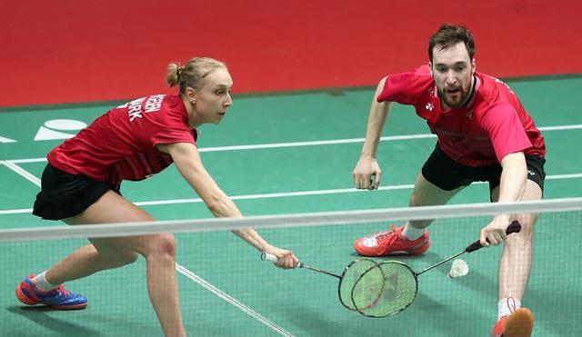 开云足球直播-泰国队逆转丹麦队，黄鸭组合惊艳四座