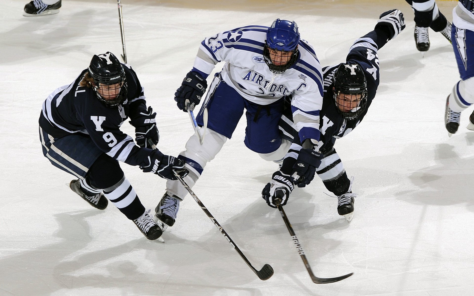 开云世界杯2026-美加墨世界杯焦点战预热，从爵士强势拿下快船看国际篮球新格局
